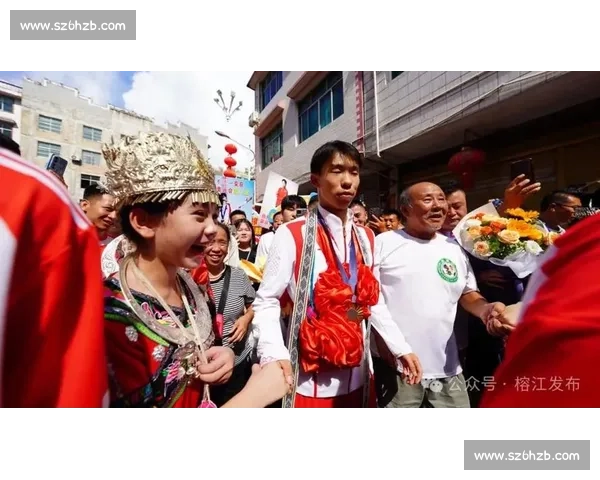 奥运冠军龙道一驰援家乡榕江：携物资投身救灾一线